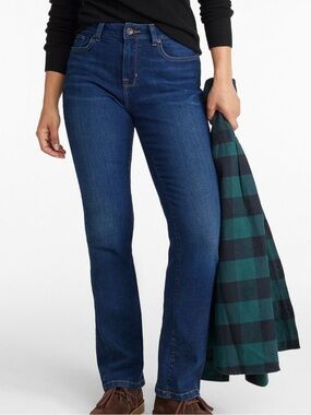 LL Bean True Shape Jeans Size 8 Regular High Rise Straight Leg Stretch NWT ❤️